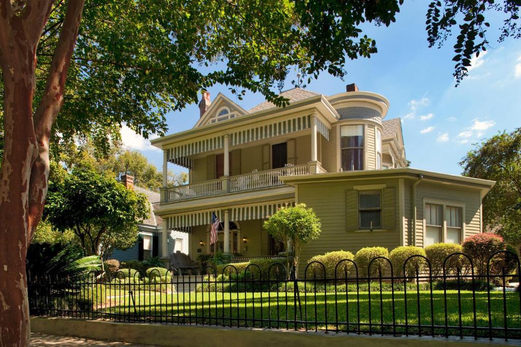 Devereaux Shields House Bed & Breakfast Natchez Exterior photo